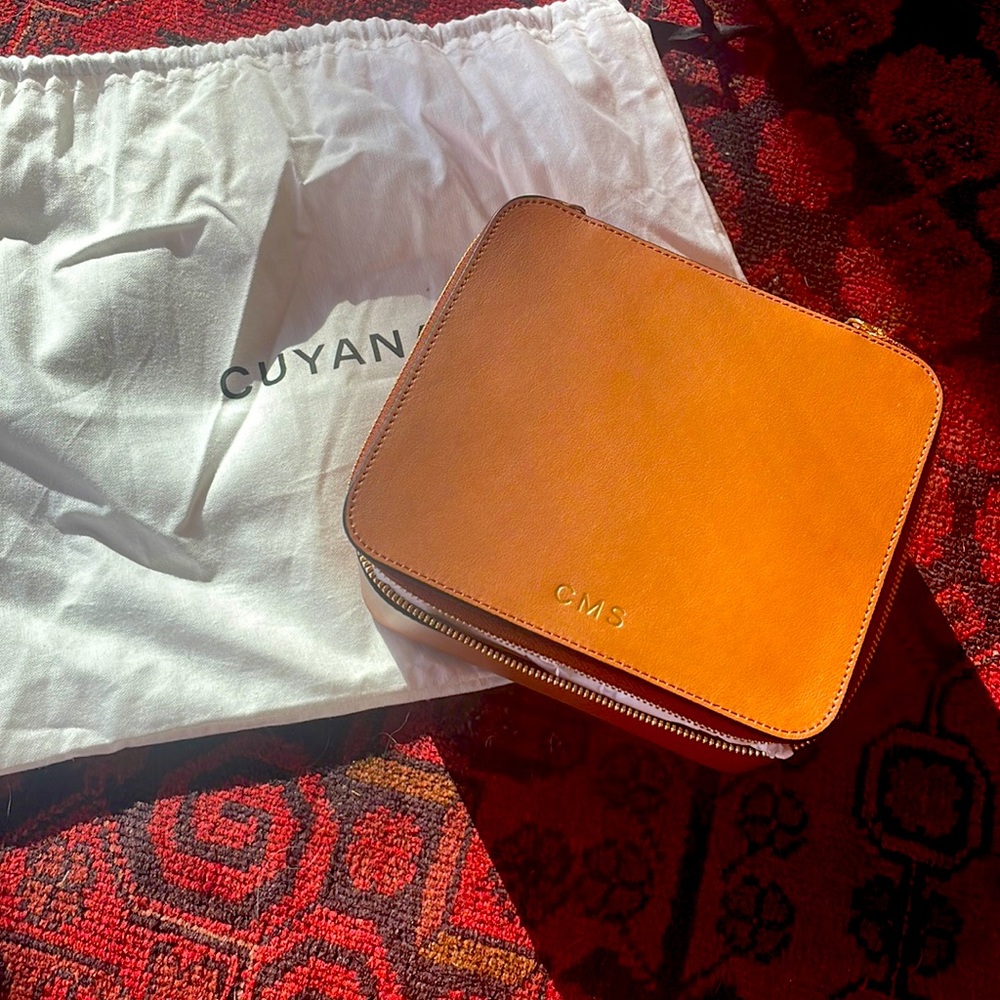 NWT Cuyana Jewelry Case ~ Monogram “CMS”